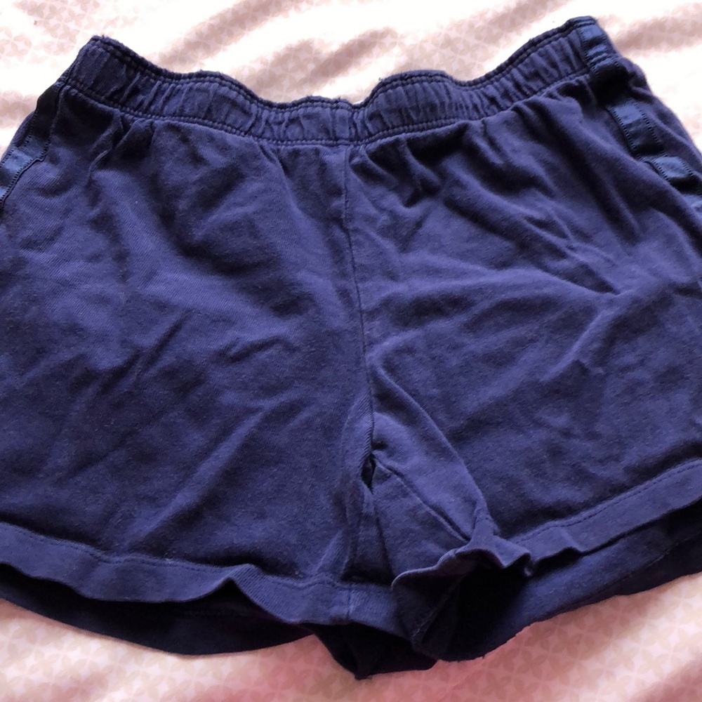 Navy little girls shorts 🩳